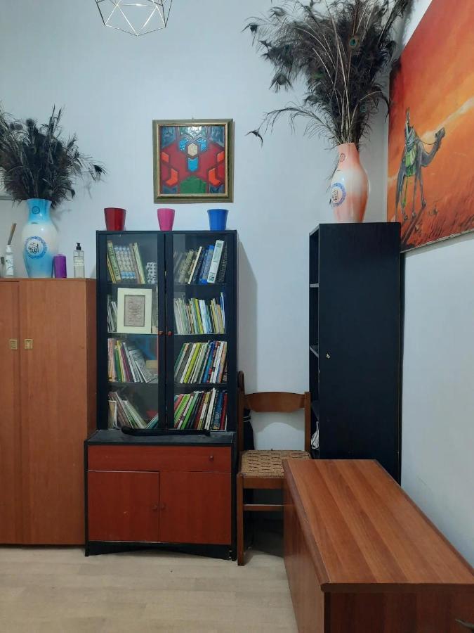 A Room In A Beautiful Apartment In The City Center มิลาน ภายนอก รูปภาพ