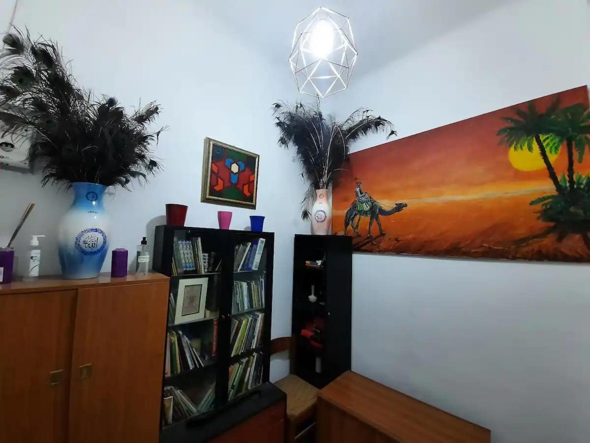 A Room In A Beautiful Apartment In The City Center มิลาน ภายนอก รูปภาพ